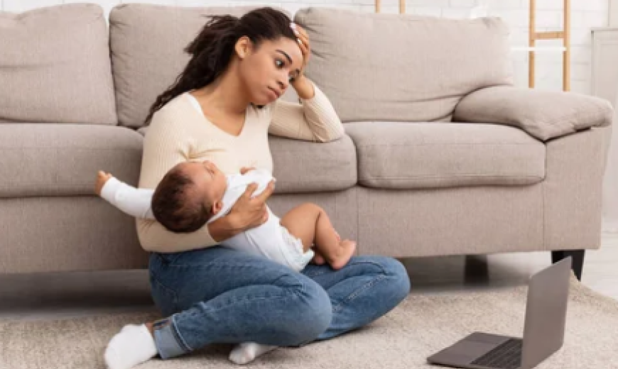 Bébé pleure