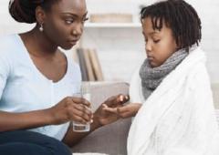Comment donner un médicament à un enfant sans difficulté?